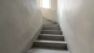 mikrocement schody wewnętrzne